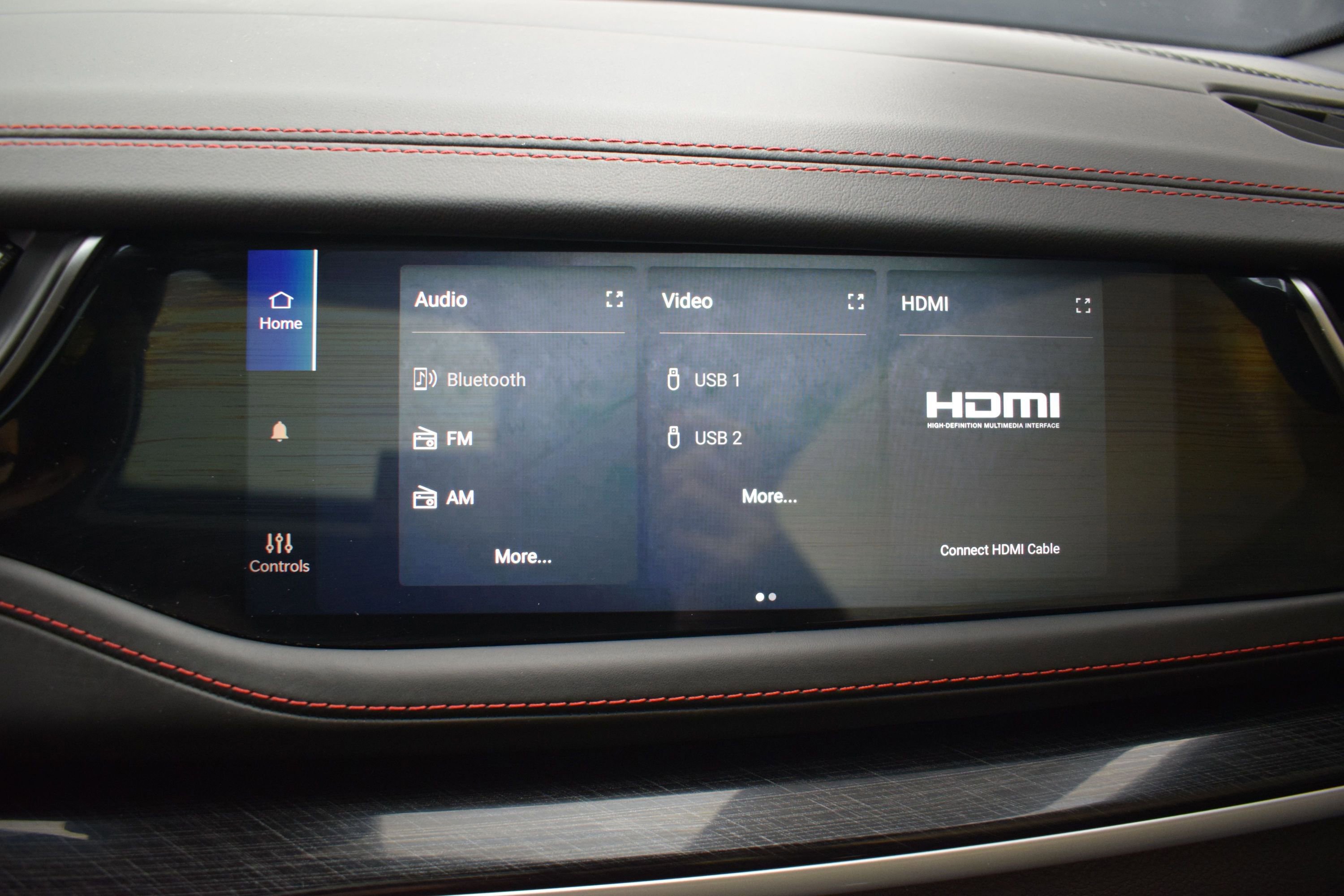 Used 2022 Jeep Grand Cherokee Trailhawk w/ ADV Protech Group II AWD/4WD image 26