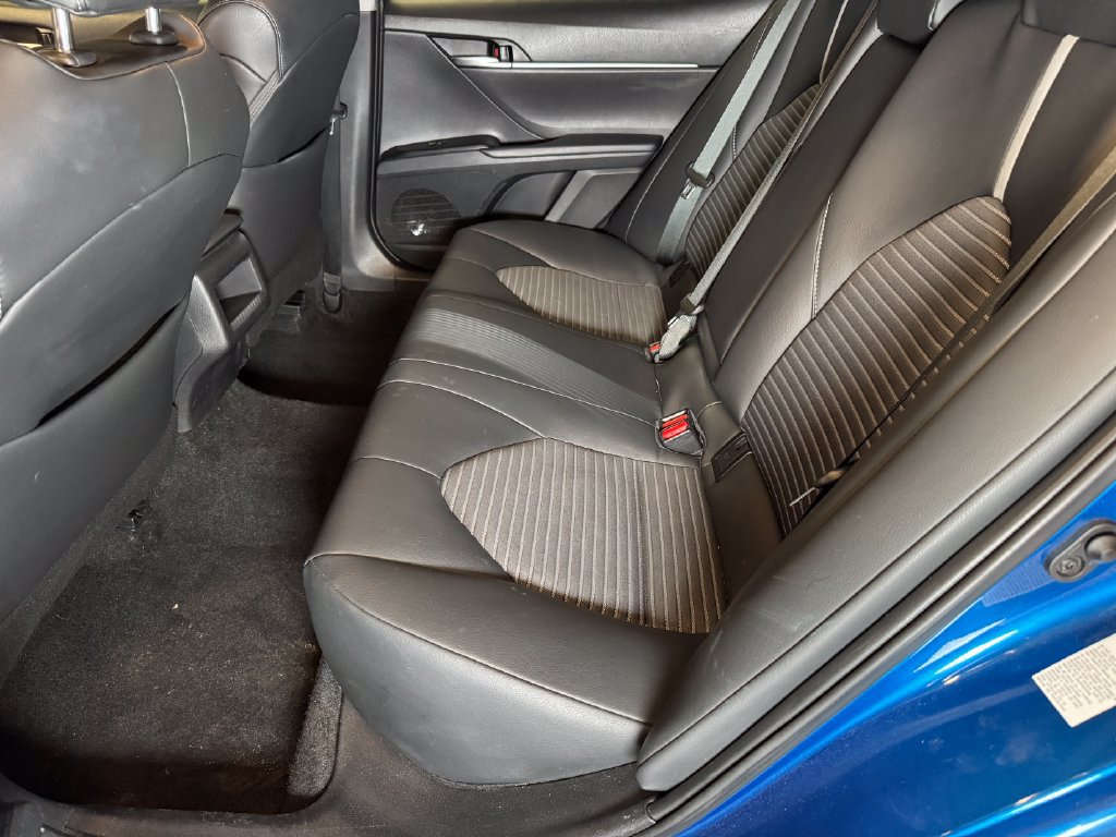 Used 2019 Toyota Camry SE FWD image 21