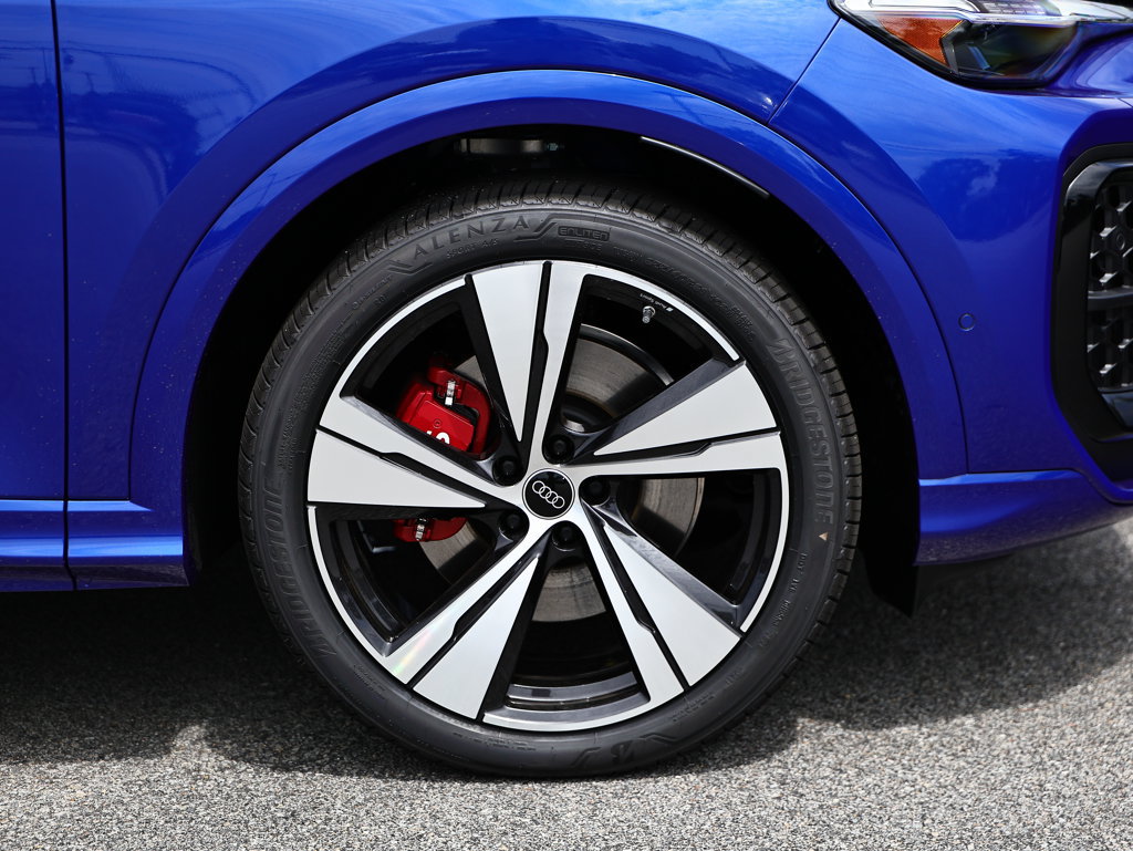 New 2026 Audi SQ5 Premium Plus AWD/4WD image 5