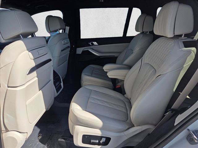 New 2027 BMW X7 M60i AWD/4WD image 16