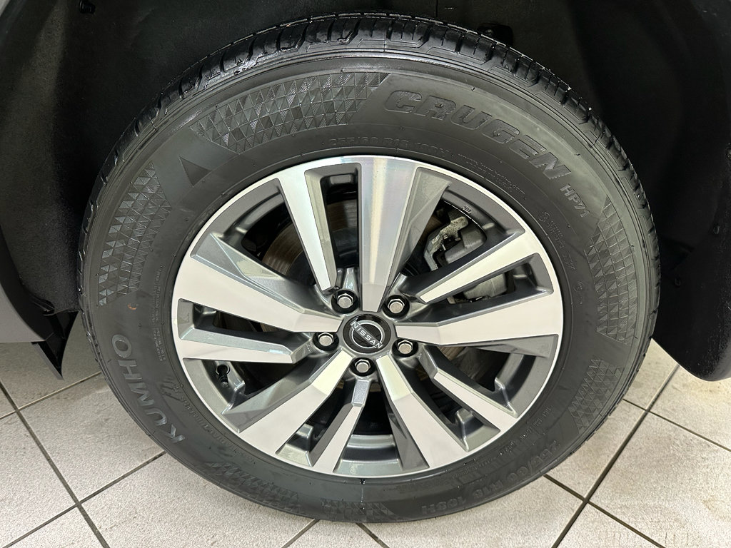 Used 2025 Nissan Pathfinder SL AWD/4WD image 15