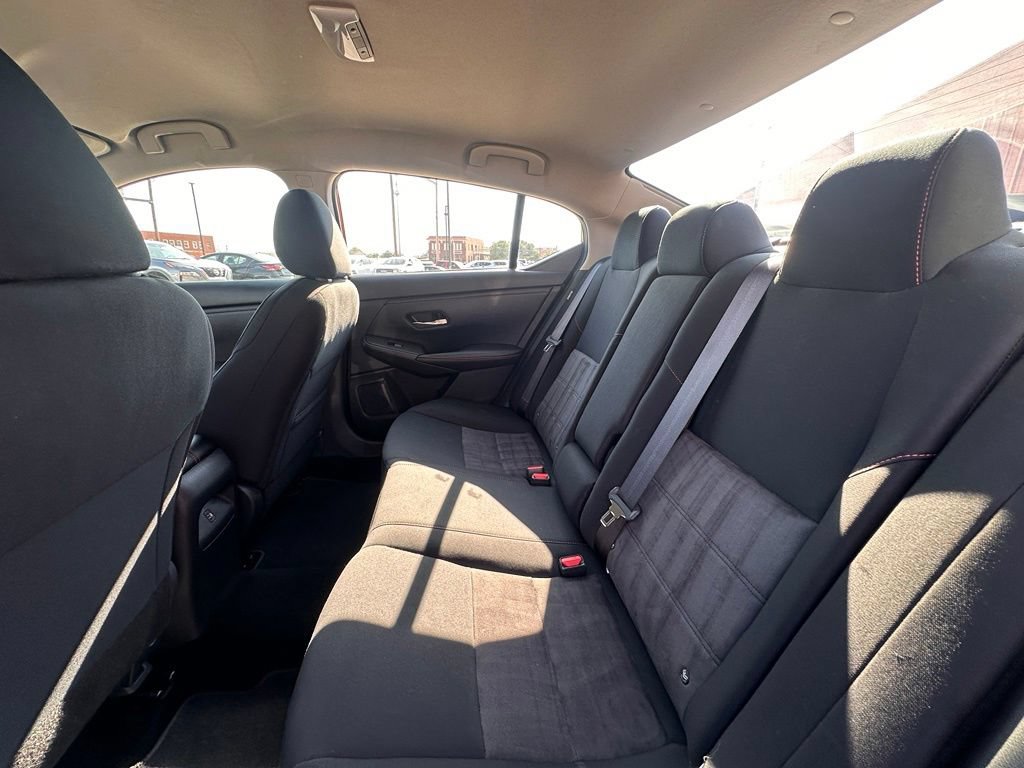 Certified 2024 Nissan Sentra SR FWD image 15
