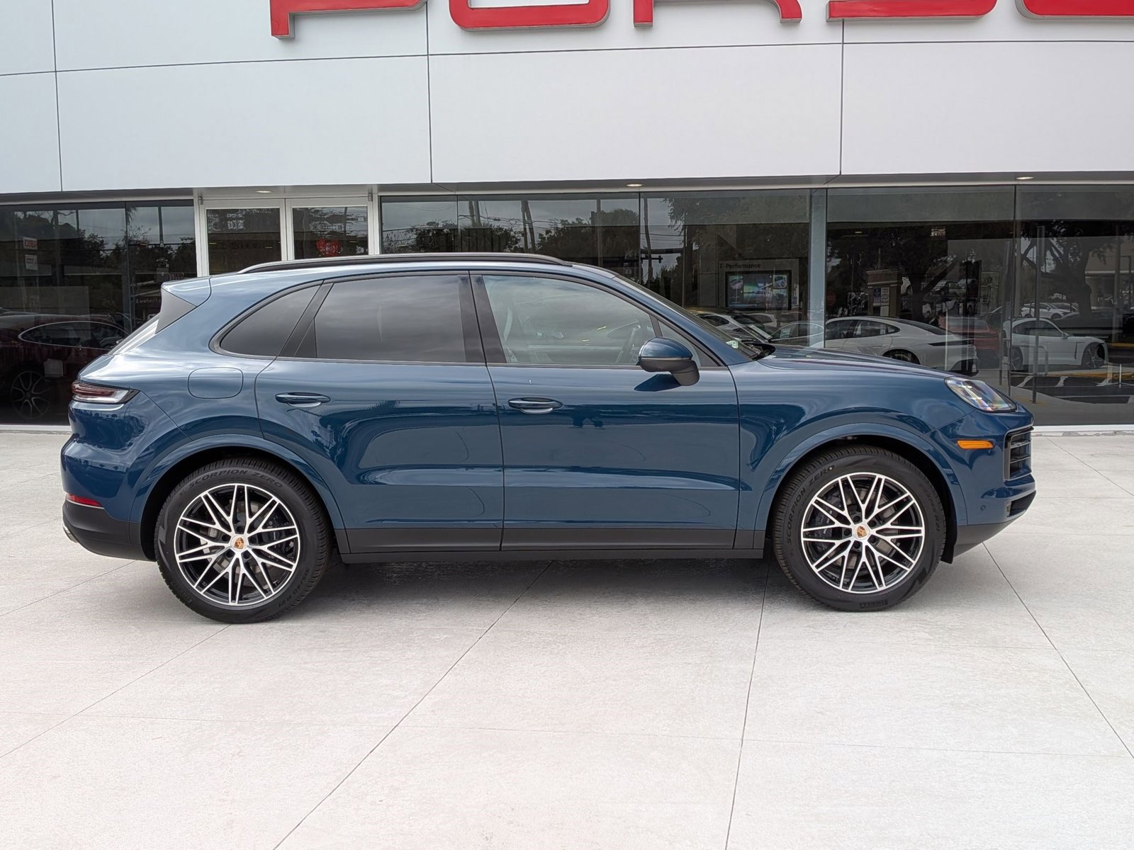 New 2026 Porsche Cayenne image 8