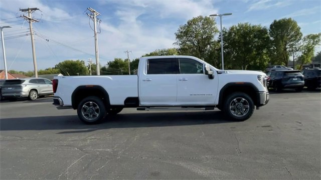 New 2026 GMC Sierra 2500 SLT image 9