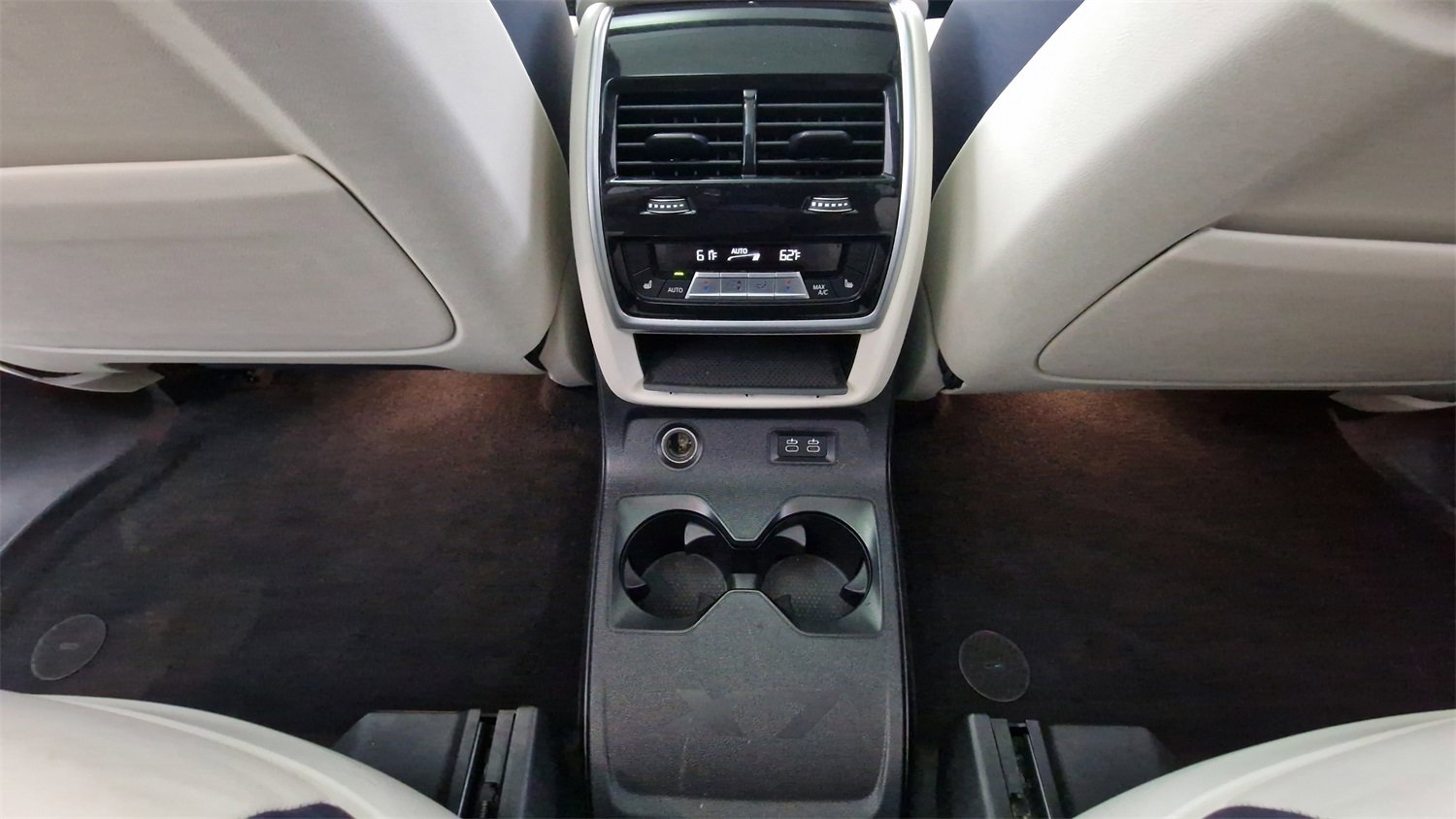 Used 2022 BMW X7 xDrive40i w/ Executive Package image 24