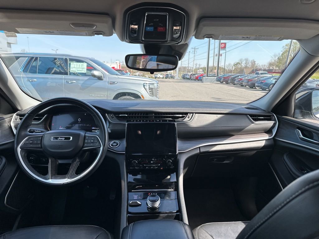 Used 2022 Jeep Grand Cherokee L Limited image 2