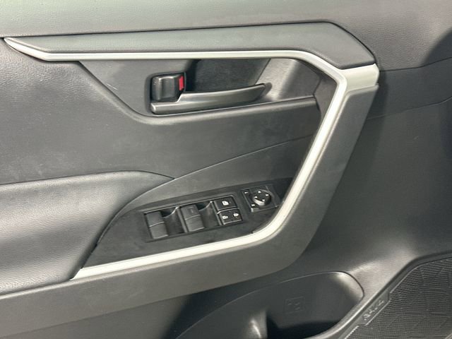 Used 2024 Toyota RAV4 LE AWD/4WD image 22