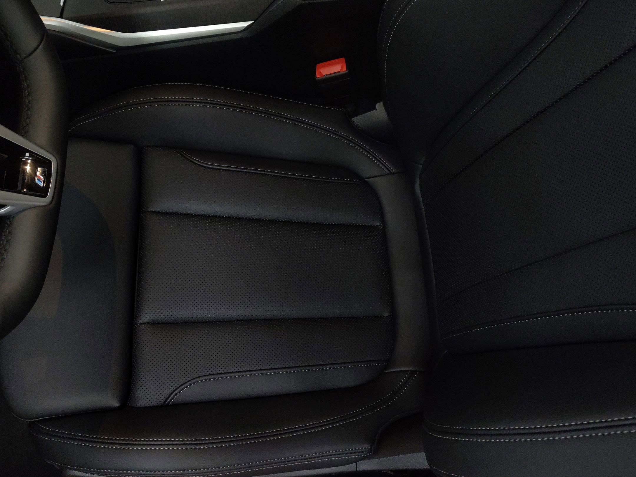 New 2026 BMW 330i xDrive Sedan w/ M Sport Package image 12