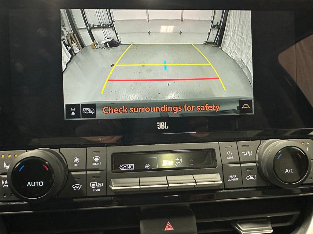 Used 2025 Toyota Grand Highlander AWD image 39