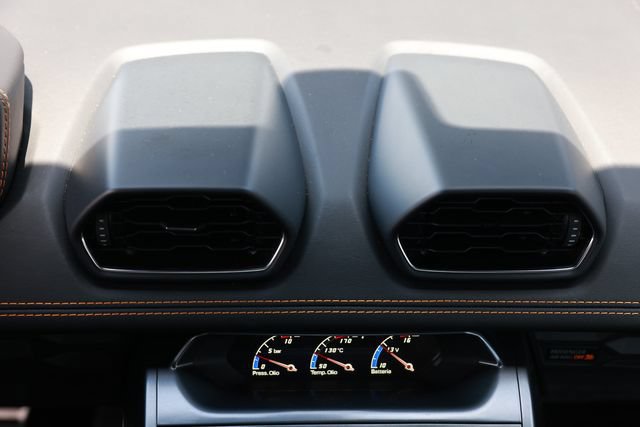 Used 2019 Lamborghini Huracan LP 580-2 RWD image 50