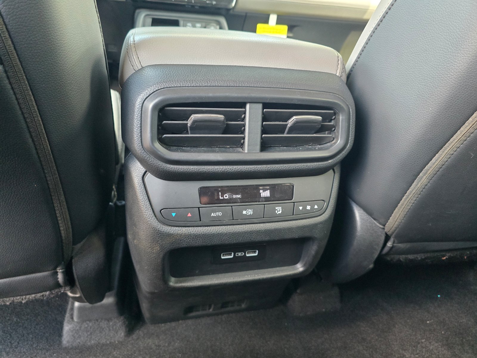 Used 2023 Honda Pilot Touring image 25
