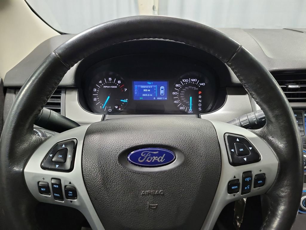 Used 2013 Ford Edge SEL image 16