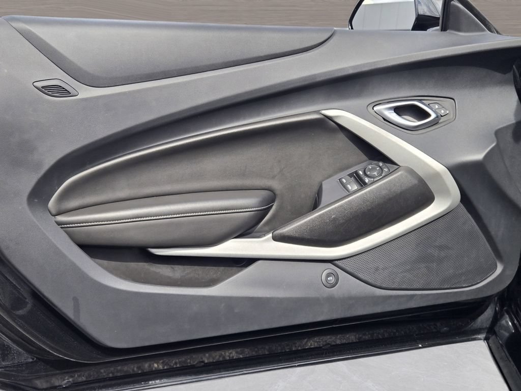 Used 2023 Chevrolet Camaro LT RWD image 12