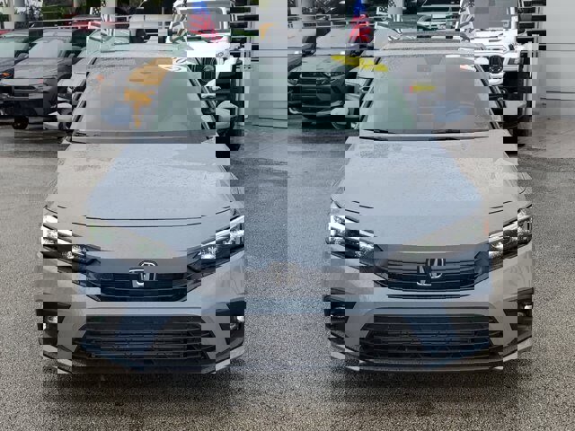 Used 2024 Honda Civic Touring image 2