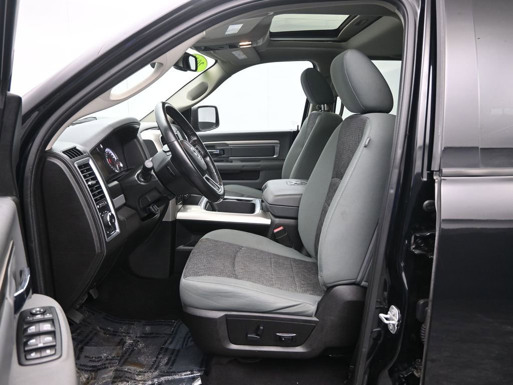 Used 2019 RAM 1500 Classic SLT w/ Black Appearance Group image 26