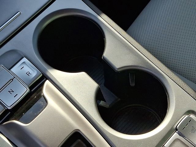 Used 2023 Hyundai Kona Limited image 34