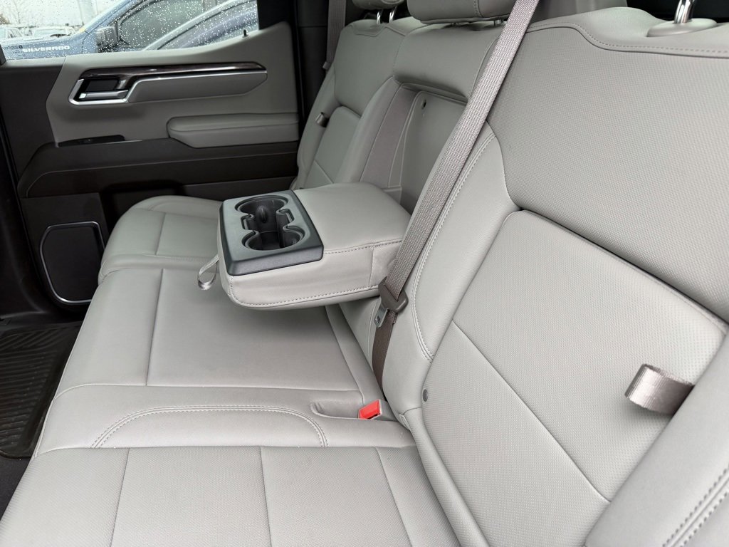 Used 2022 Chevrolet Silverado 1500 LTZ w/ Technology Package image 33