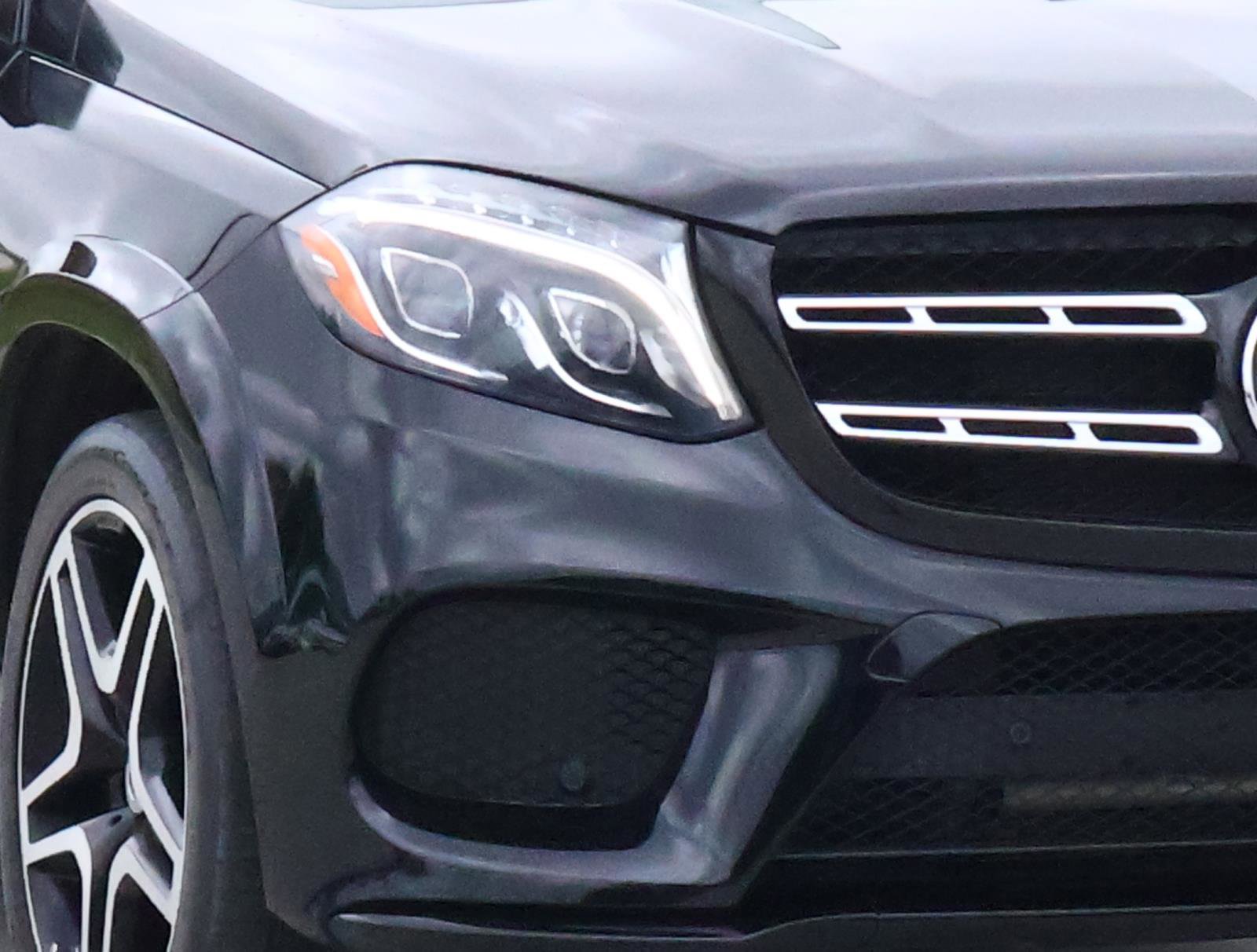Used 2018 Mercedes-Benz GLS 550 4MATIC image 8