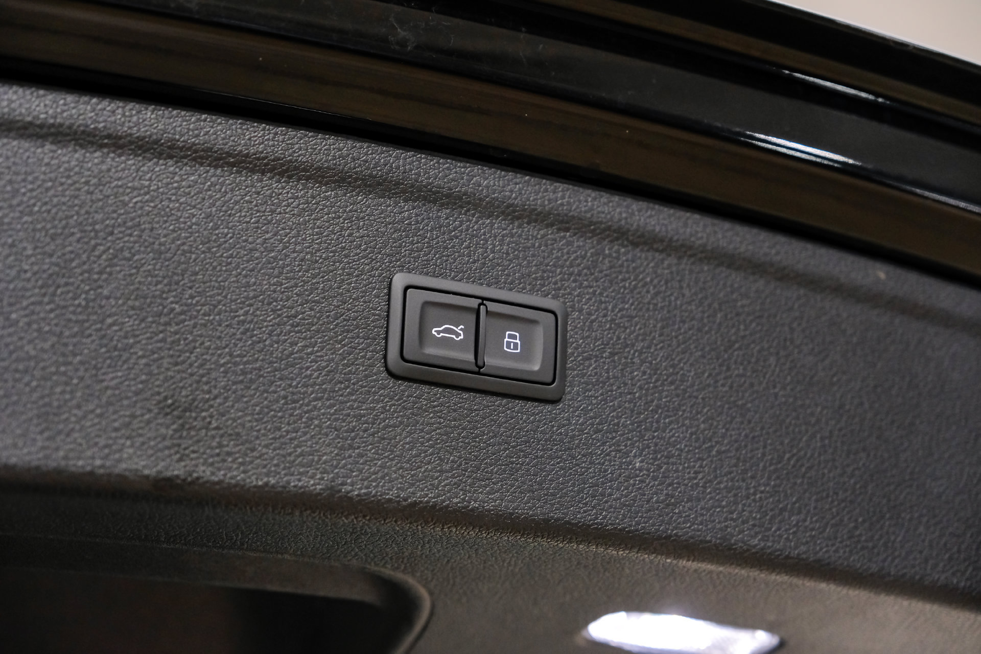 Used 2023 Audi Q5 2.0T Premium w/ Convenience Package AWD/4WD image 59