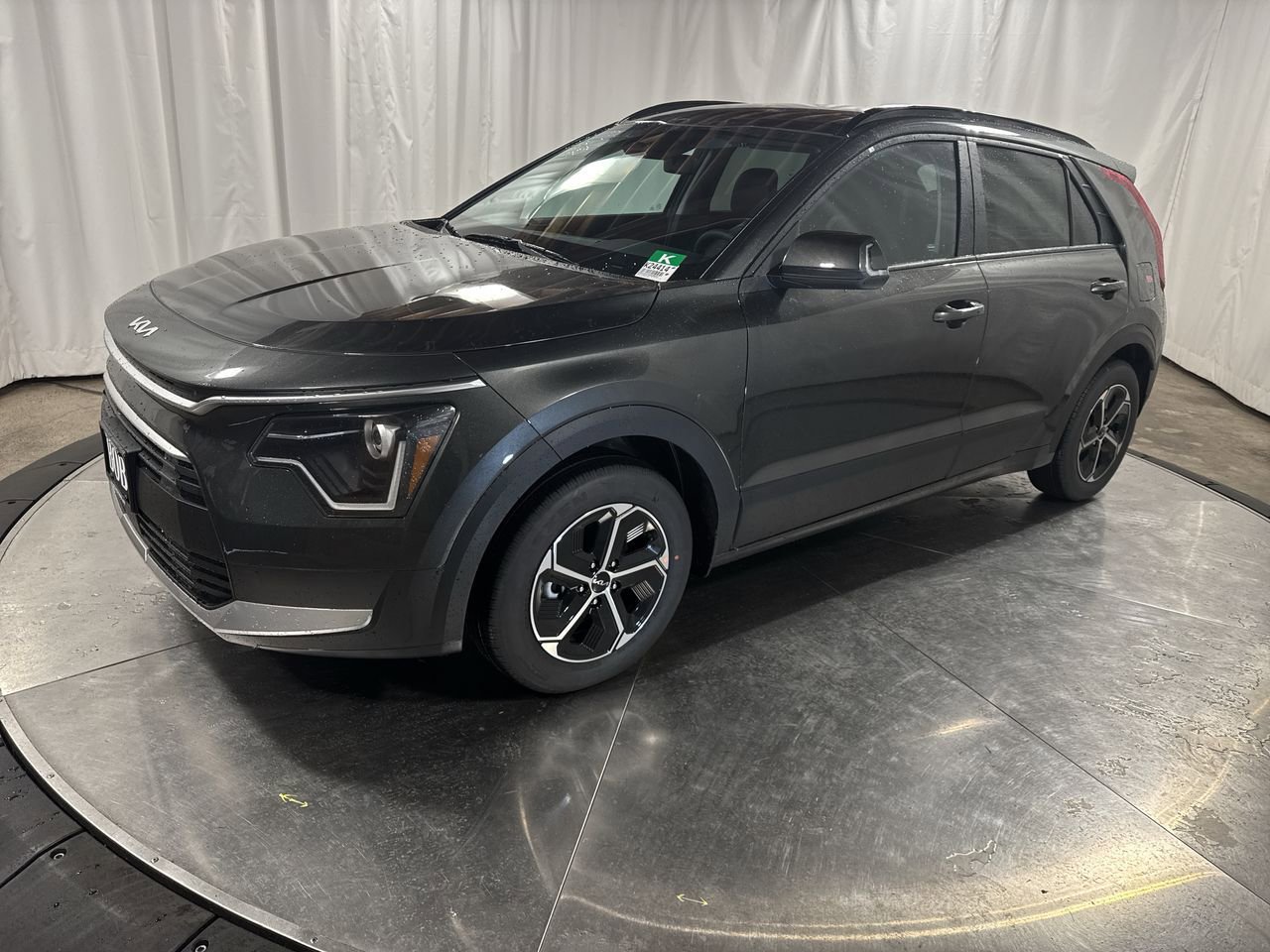 New 2025 Kia Niro EX