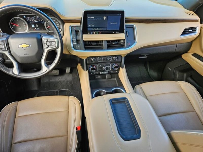 Used 2021 Chevrolet Tahoe Premier w/ Premium Package image 10