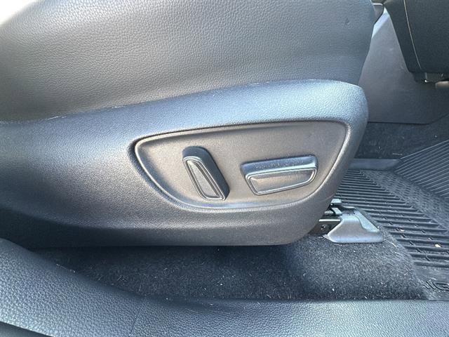 Used 2024 Toyota Highlander XLE image 10