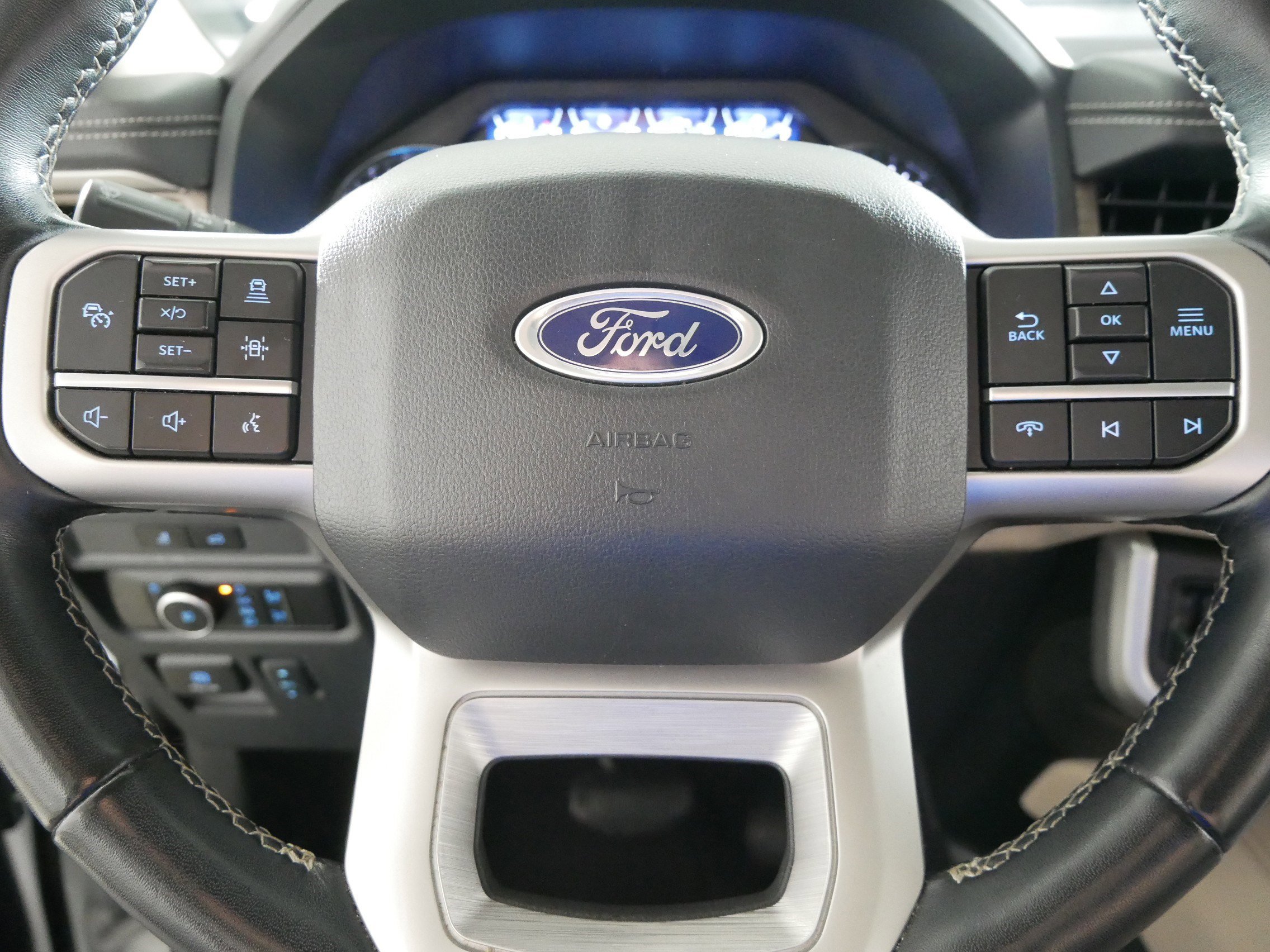 Used 2024 Ford Expedition Max Limited image 25