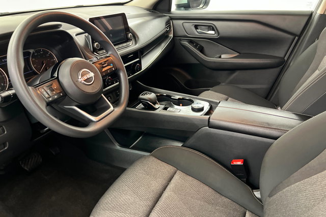 Used 2024 Nissan Rogue SV image 15