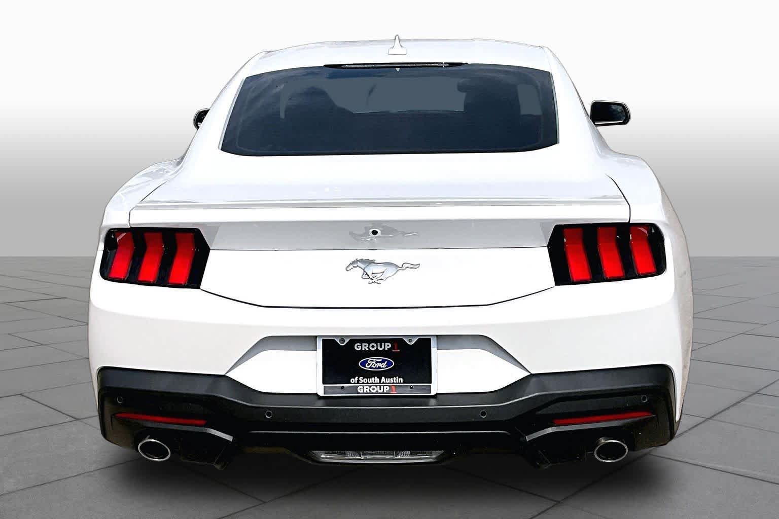 Used 2024 Ford Mustang Premium RWD image 5