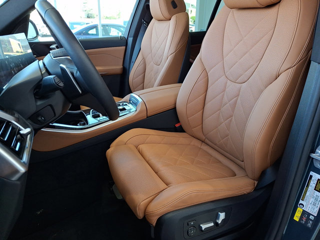 Certified 2026 BMW X5 xDrive50e w/ Premium Package image 13