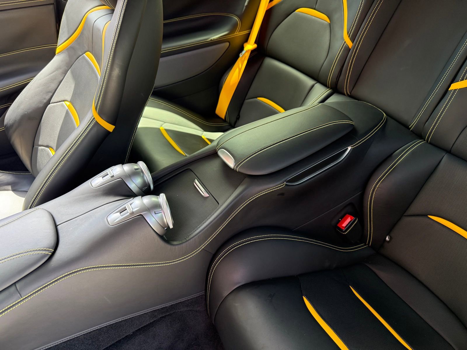 Used 2017 Ferrari GTC4Lusso image 21