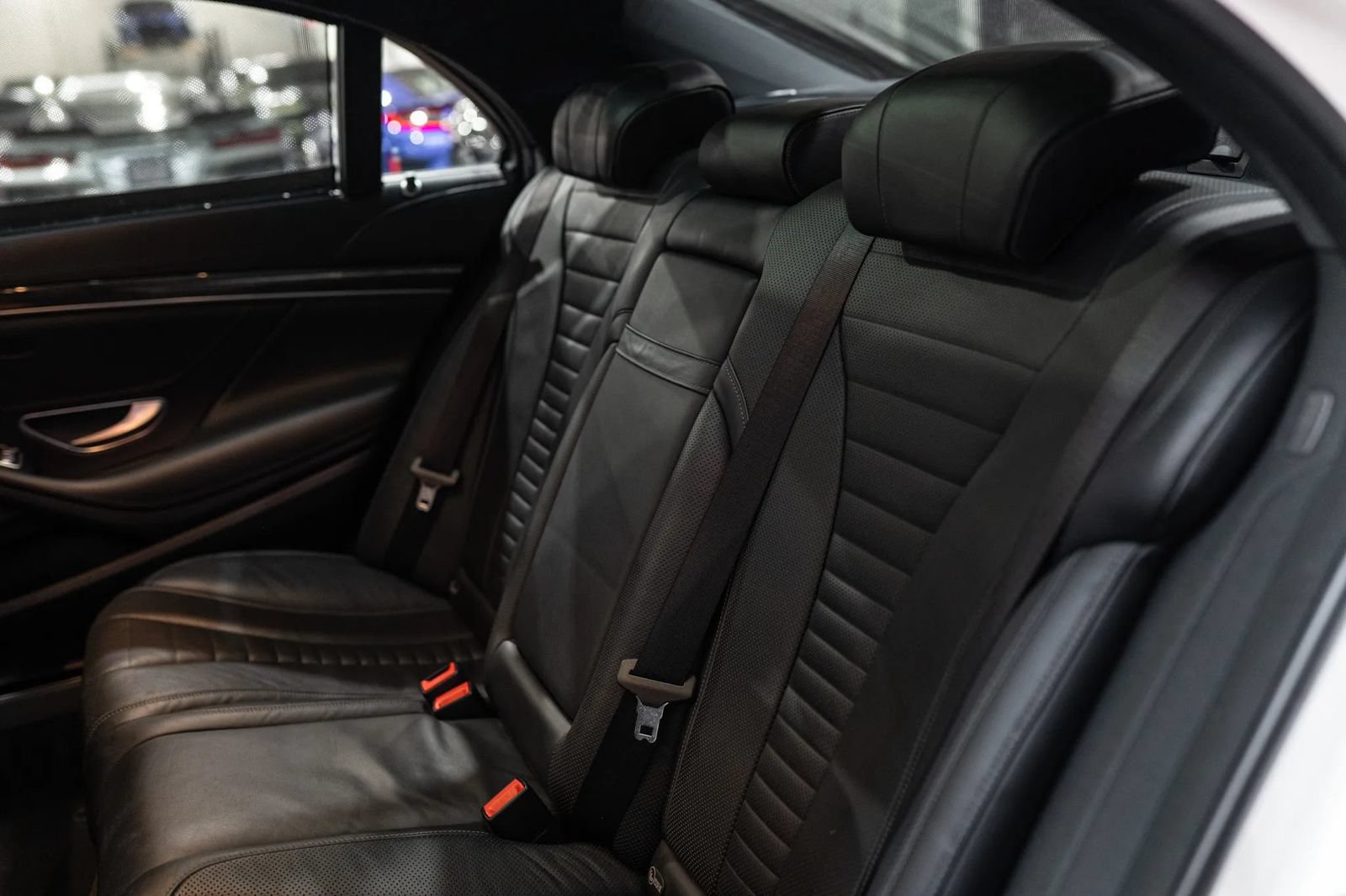 Used 2019 Mercedes-Benz S 560 Sedan image 35
