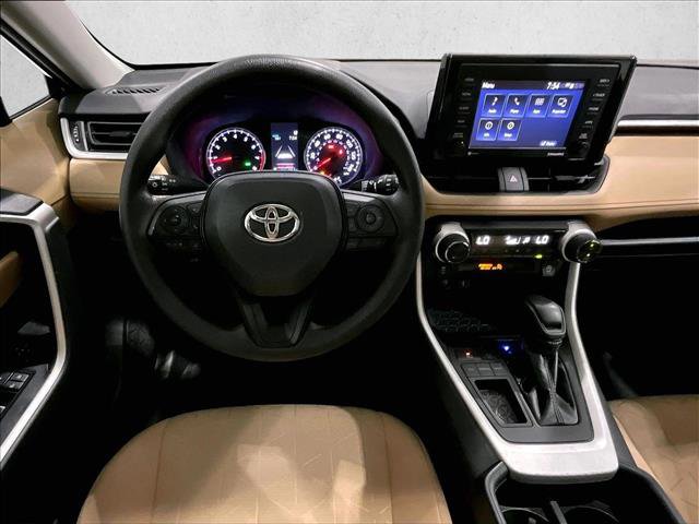 Used 2022 Toyota RAV4 XLE w/ Convenience Package FWD image 7