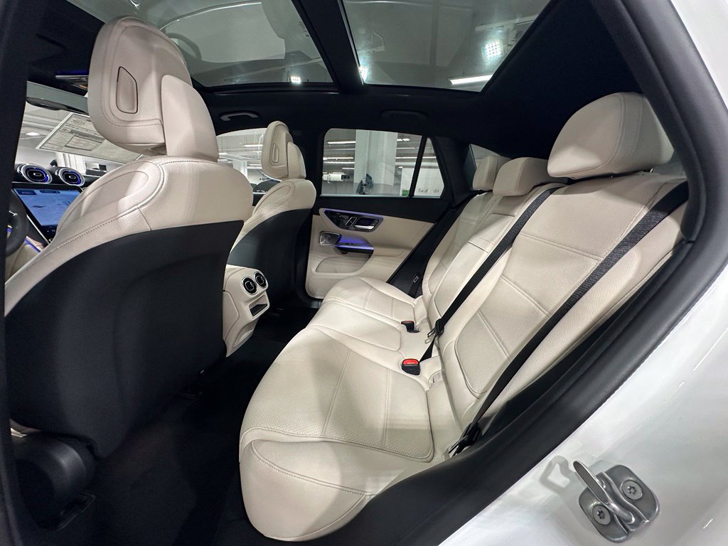 New 2027 Mercedes-Benz GLC 300 4MATIC image 10