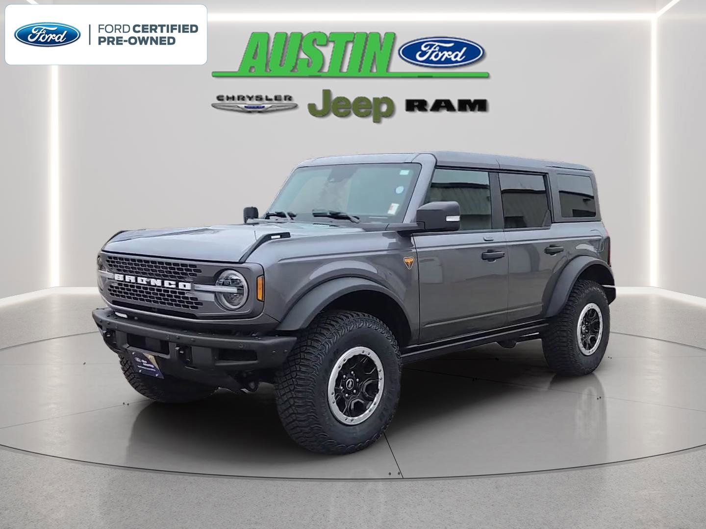 Certified 2022 Ford Bronco Badlands AWD/4WD image 1