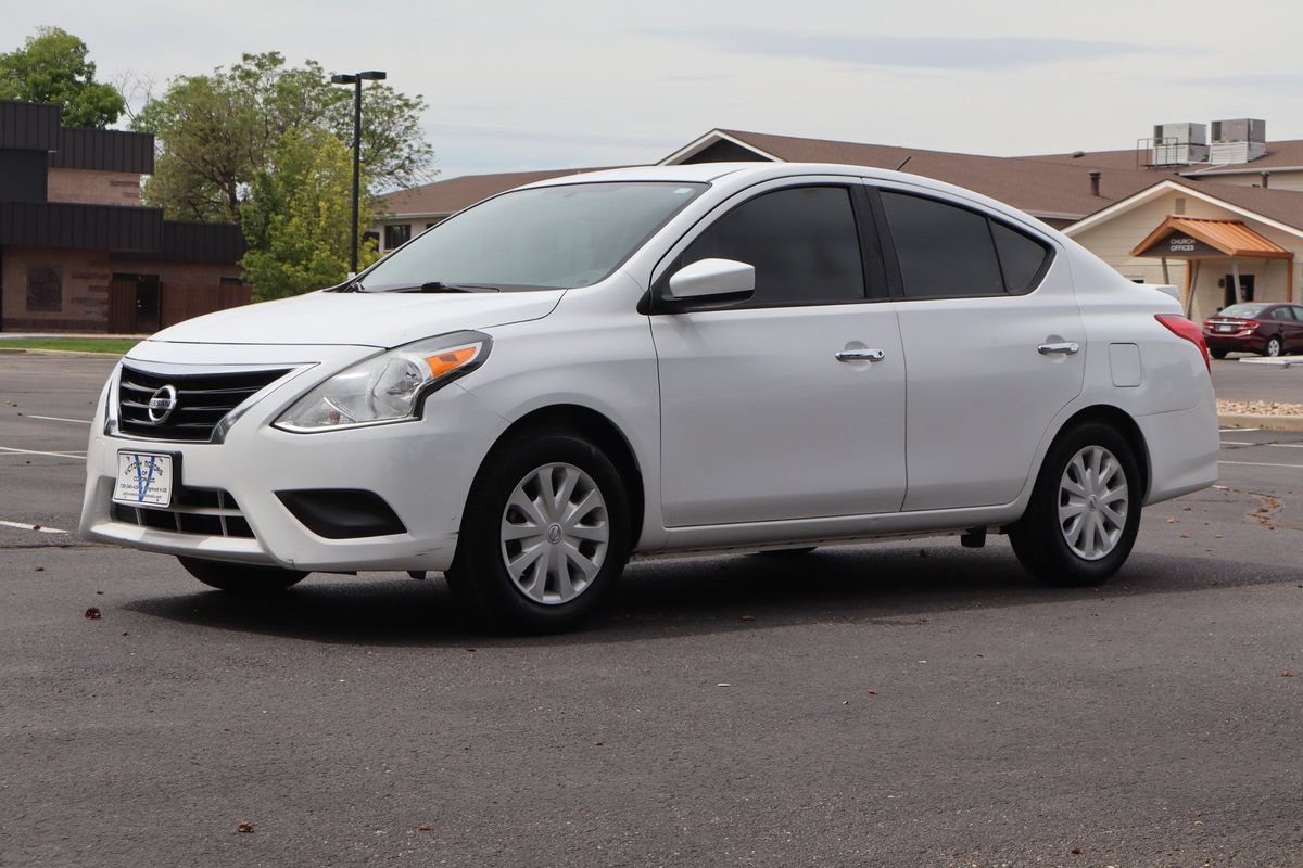 Used 2019 Nissan Versa SV FWD image 11