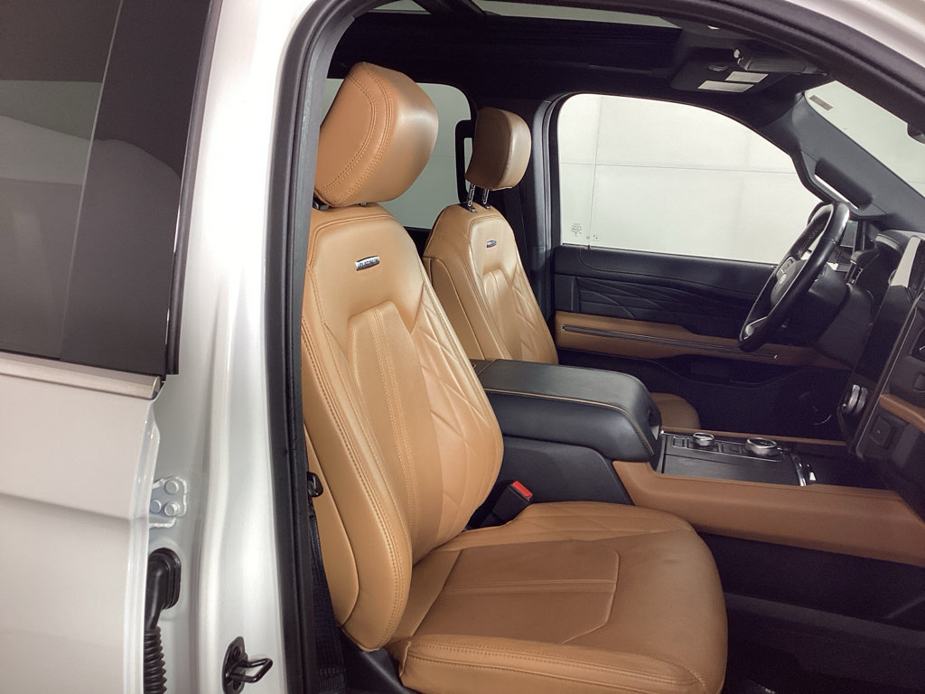 Used 2023 Ford Expedition Max Platinum AWD/4WD image 8
