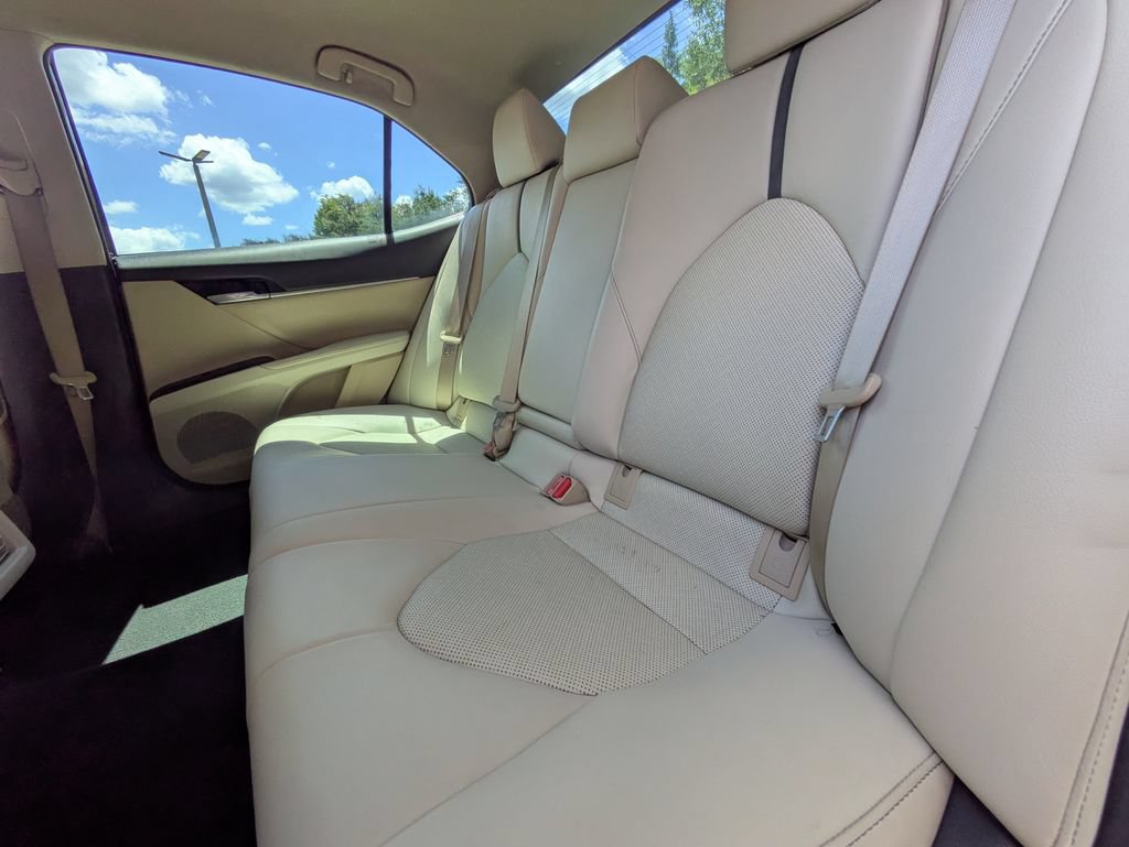 Used 2021 Toyota Camry XLE w/ Navigation Package FWD image 12