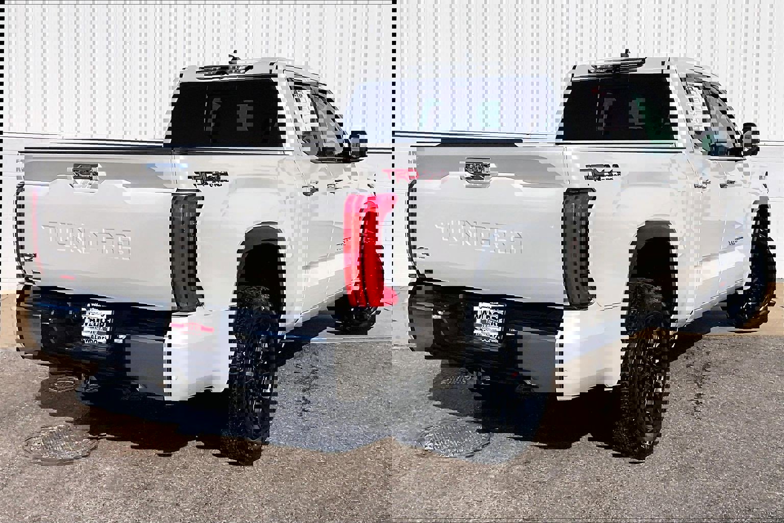 Used 2022 Toyota Tundra Limited image 17