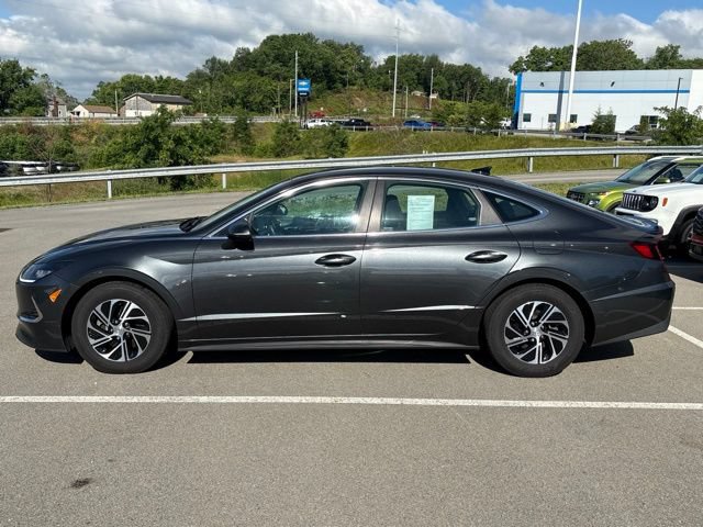 Certified 2022 Hyundai Sonata Blue FWD image 2