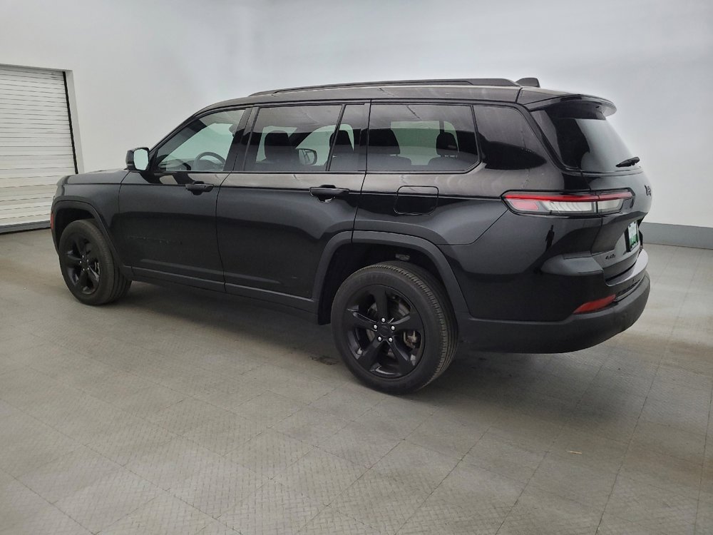 Used 2023 Jeep Grand Cherokee L Laredo image 3