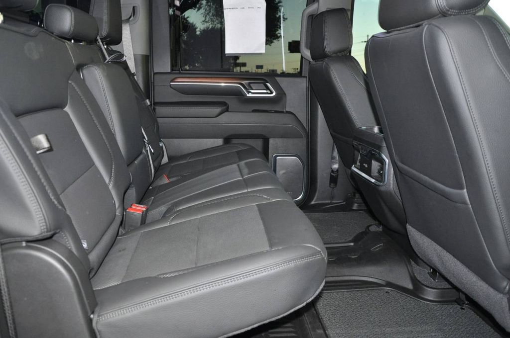 Used 2024 GMC Sierra 2500 Denali w/ Denali Reserve Package image 14