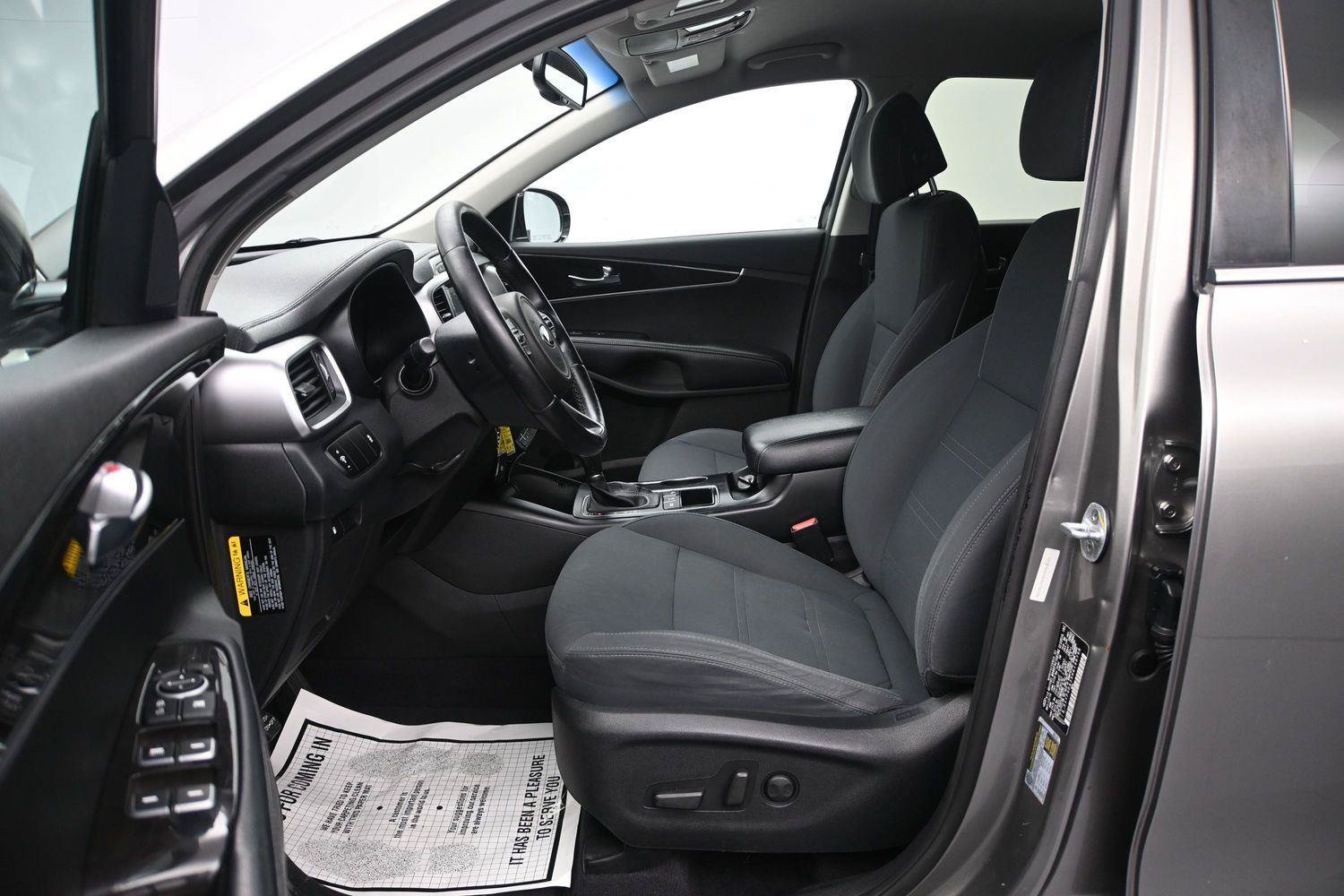 Used 2017 Kia Sorento AWD w/ LX Convenience Package image 8
