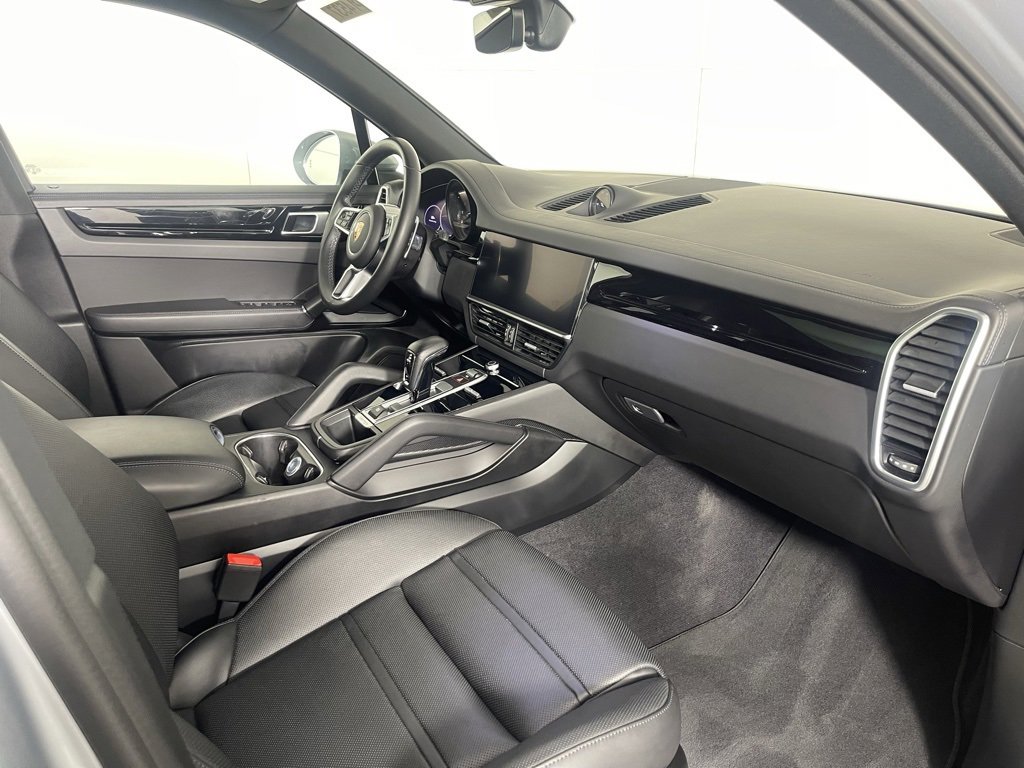 Certified 2023 Porsche Cayenne S image 20