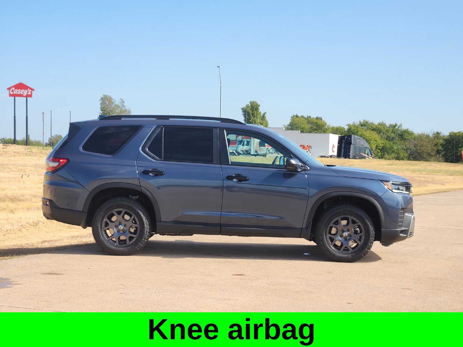 New 2026 Honda Pilot TrailSport image 8