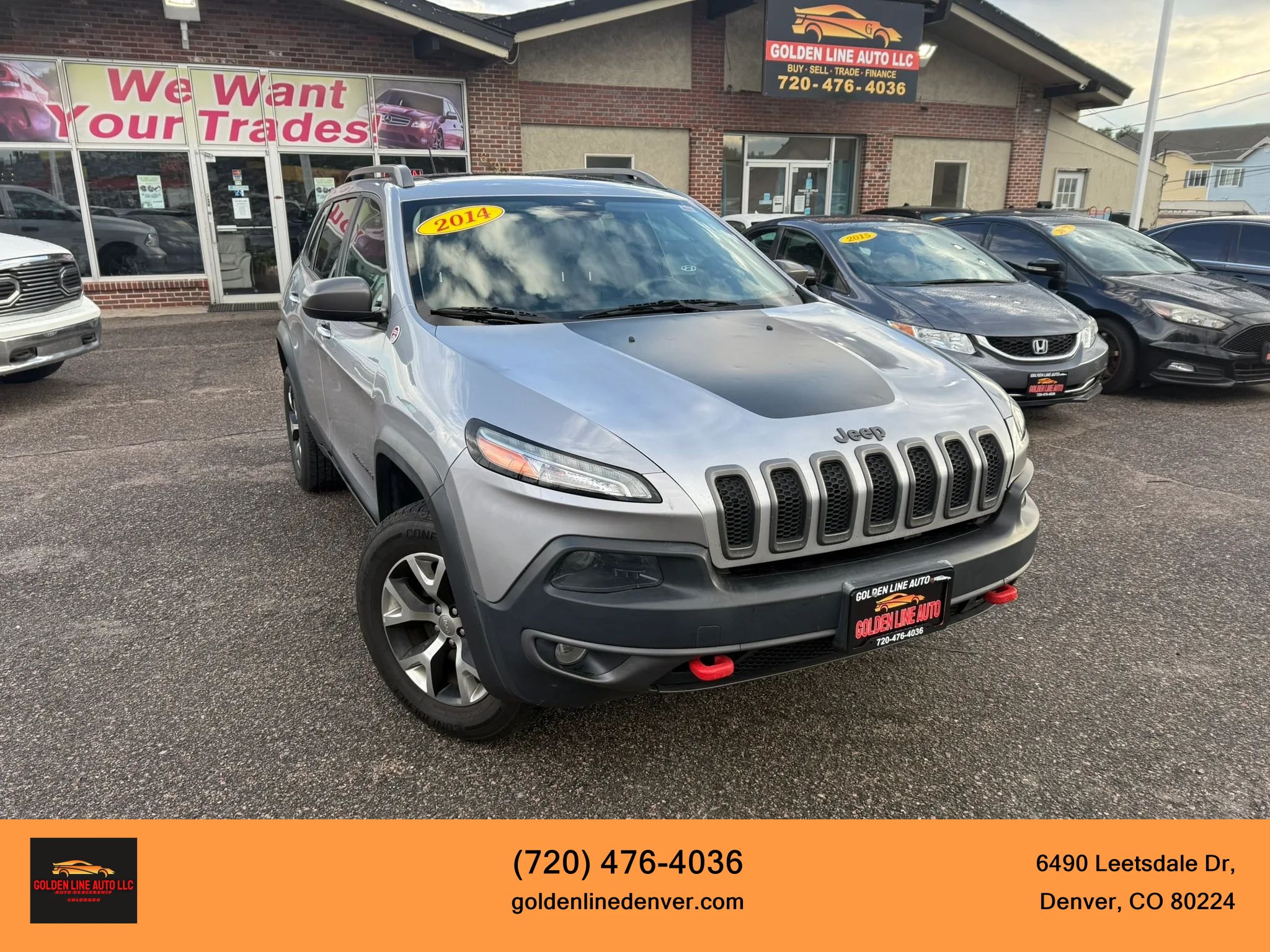 Used 2014 Jeep Cherokee Trailhawk w/ Comfort/Convenience Group AWD/4WD image 1
