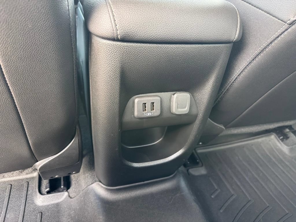 Used 2022 GMC Canyon Elevation w/ Elevation Premium Package AWD/4WD image 8