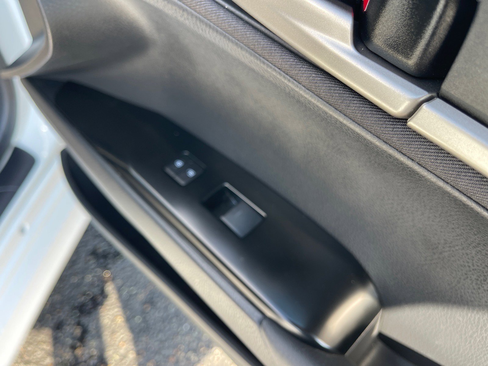 Used 2025 Toyota Camry LE w/ Convenience Package image 20