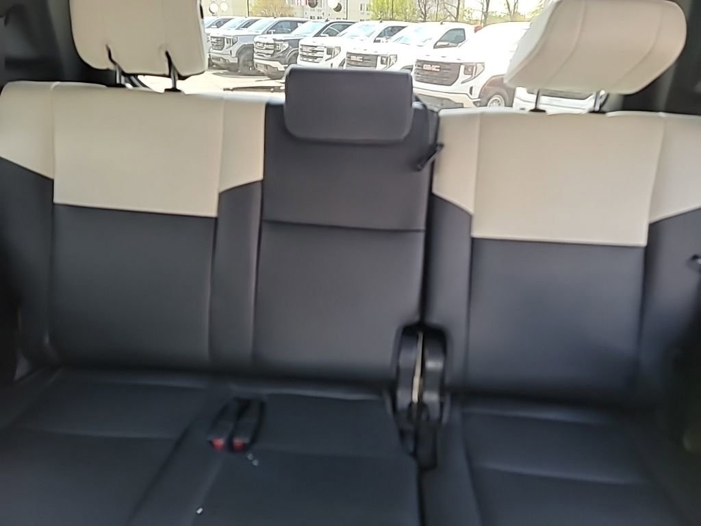 Used 2023 Toyota Sequoia Capstone image 13