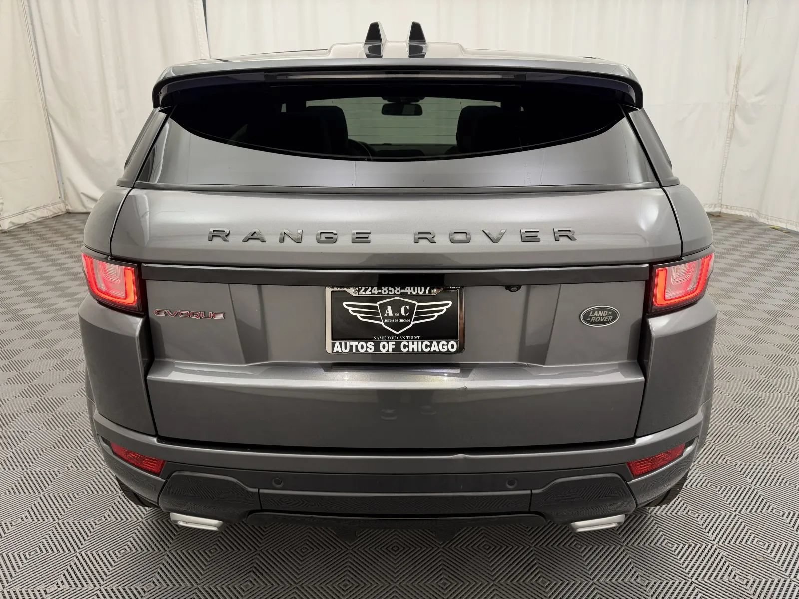 Used 2018 Land Rover Range Rover Evoque Landmark Edition AWD/4WD image 6